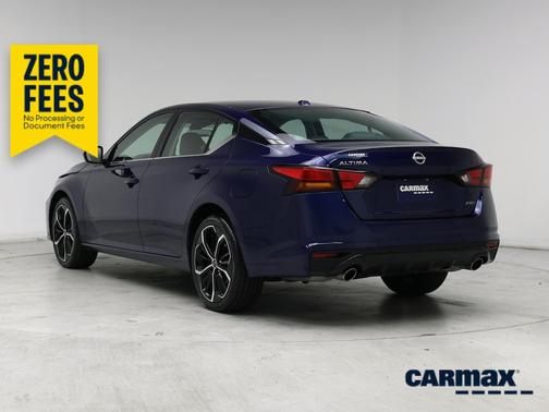 Blue 2023 Nissan Altima SR