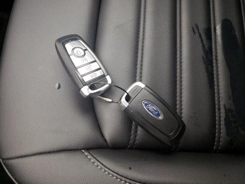 2020 Ford Edge SEL for sale in Vancouver, WA - image 25