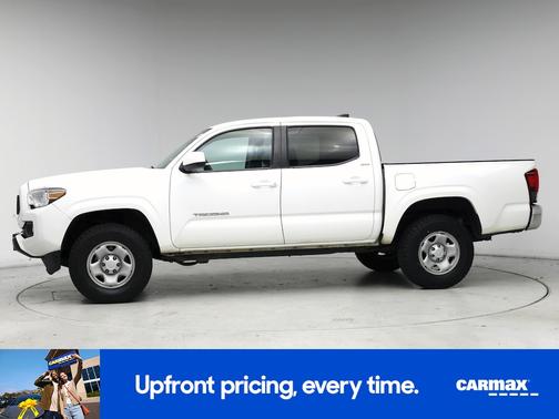White 2022 Toyota Tacoma SR5