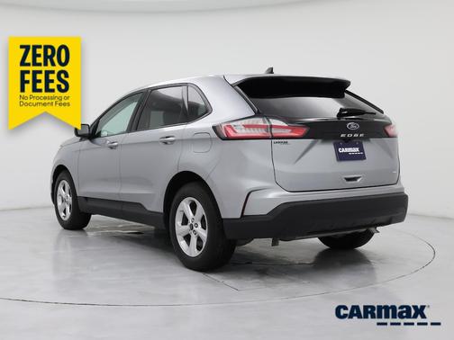 Silver 2024 Ford Edge SE