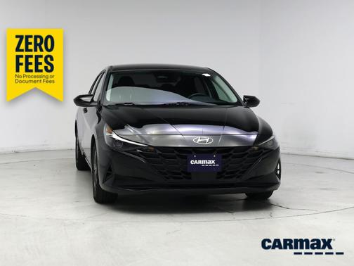 Black 2022 Hyundai ELANTRA SEL