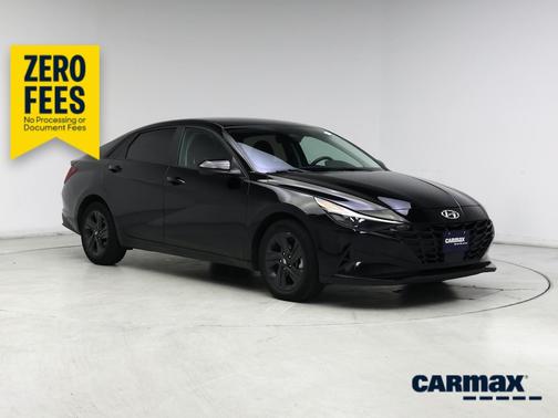 Black 2022 Hyundai ELANTRA SEL