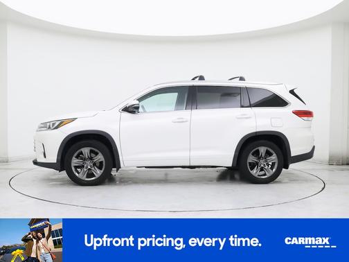 White 2017 Toyota Highlander Limited Platinum