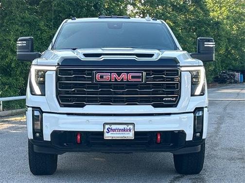 2024 GMC Sierra 2500 AT4