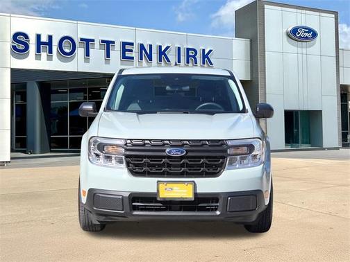 2024 Ford Maverick XL