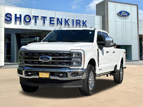 Oxford White 2023 Ford F-350 Lariat Super Duty