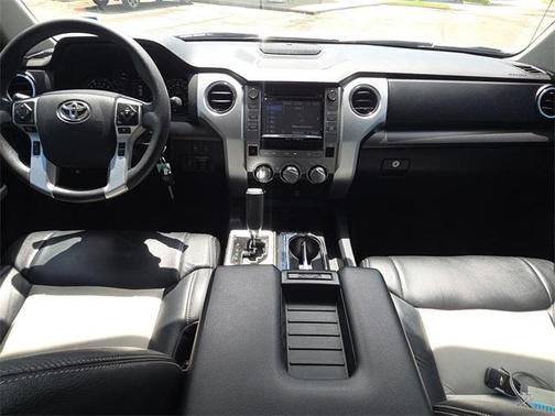2019 Toyota Tundra SR5