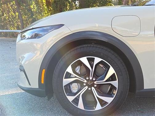 2025 Ford Mustang Mach-E Select