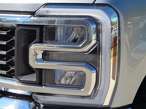 2024 Ford F-350 Lariat Super Duty