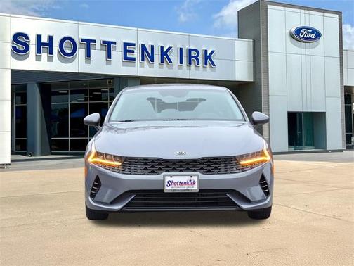 2021 Kia K5 LX