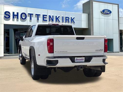 2022 Chevrolet Silverado 3500 High Country