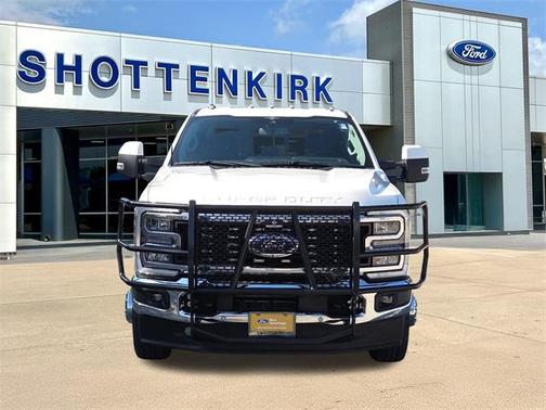 2023 Ford F-350 Lariat Super Duty