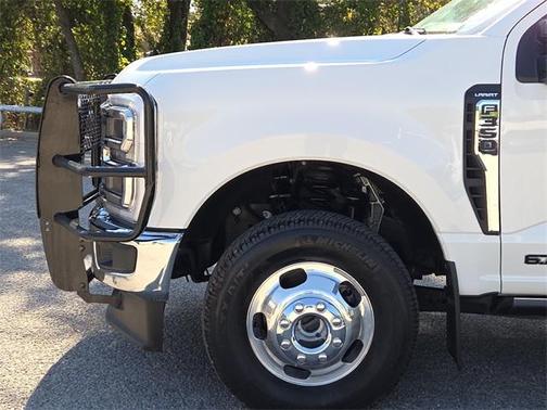 2023 Ford F-350 Lariat Super Duty