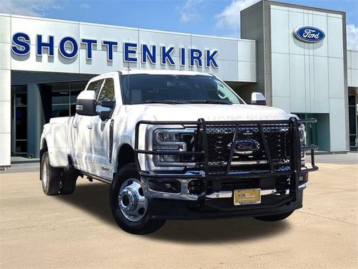 2023 Ford F-350 Lariat Super Duty