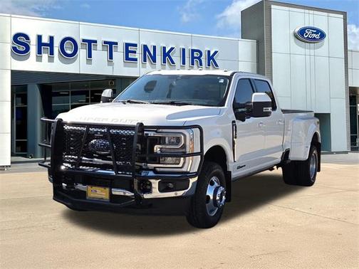 2023 Ford F-350 Lariat Super Duty