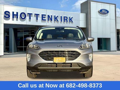 2022 Ford Escape PHEV Titanium