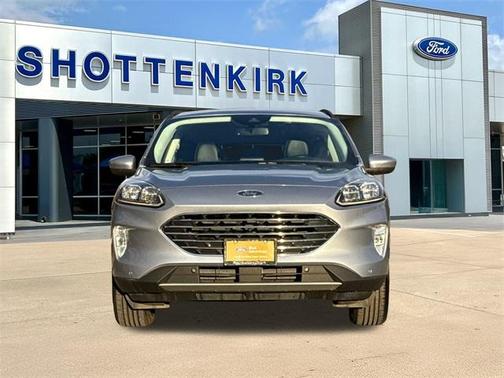 2022 Ford Escape PHEV Titanium