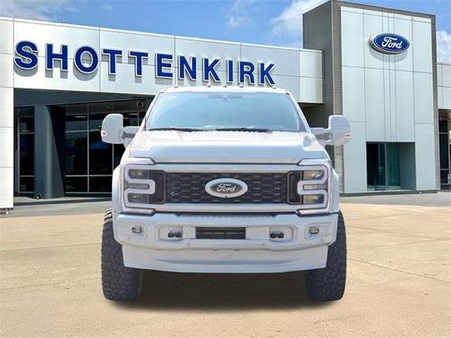 2025 Ford F-450 Platinum