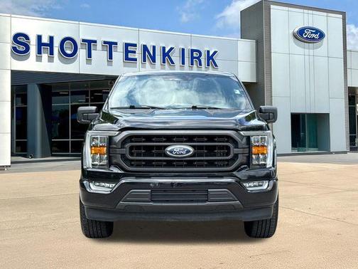 Black Metallic 2022 Ford F-150 XLT