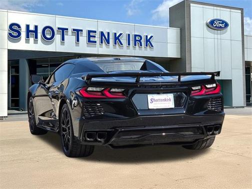 2025 Chevrolet Corvette Stingray w/2LT