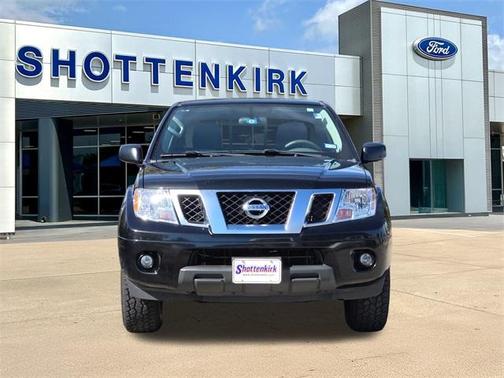 2019 Nissan Frontier Desert Runner