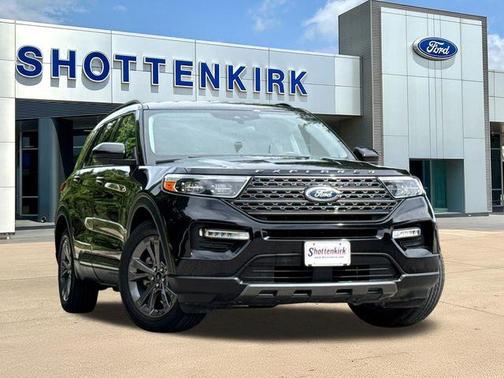 Black Metallic 2023 Ford Explorer XLT