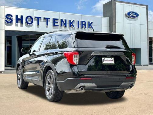 Black Metallic 2023 Ford Explorer XLT