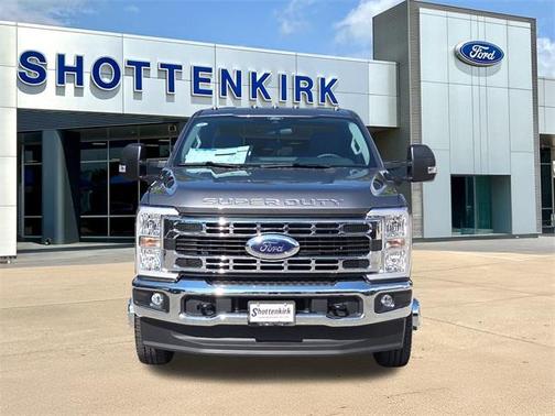 2026 Ford F-350 XLT