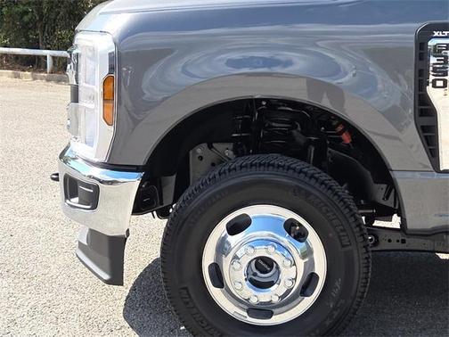 2026 Ford F-350 XLT