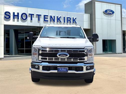2025 Ford F-350 XLT