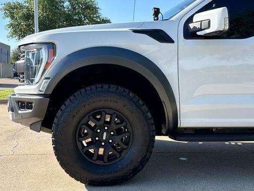 Oxford White 2023 Ford F-150 Raptor