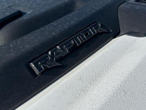 Oxford White 2023 Ford F-150 Raptor
