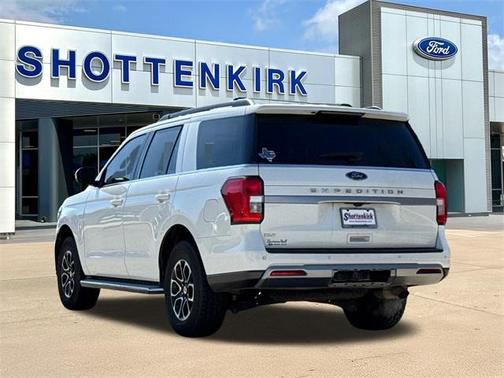 2022 Ford Expedition XLT
