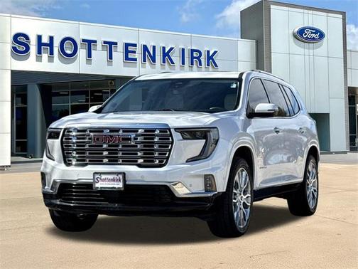 2024 GMC Acadia Denali