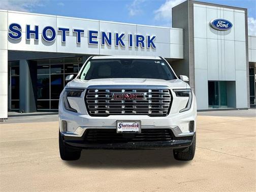 2024 GMC Acadia Denali