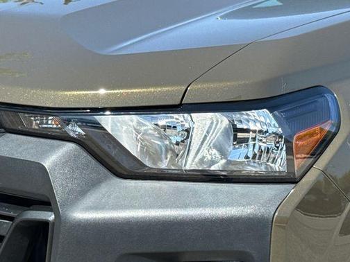 2023 Chevrolet Colorado WT