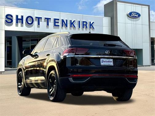 2022 Volkswagen Atlas Cross Sport 2.0T SE w/Technology