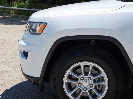 2019 Jeep Grand Cherokee Laredo E