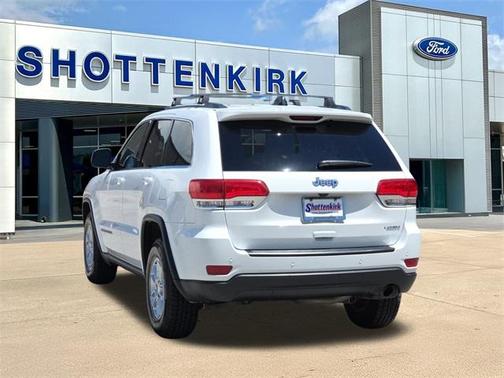 2019 Jeep Grand Cherokee Laredo E