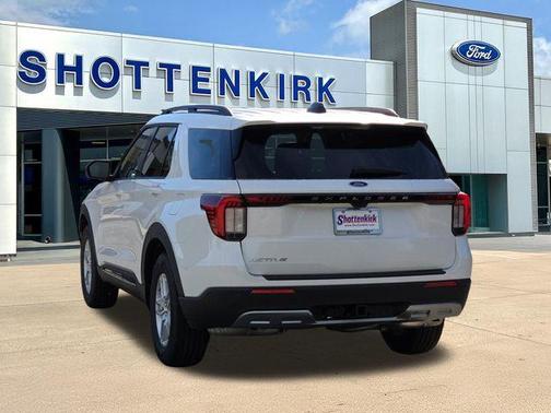 White Metallic 2026 Ford Explorer Active
