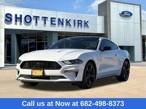 2022 Ford Mustang EcoBoost