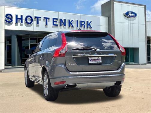 2017 Volvo XC60 T5 Inscription