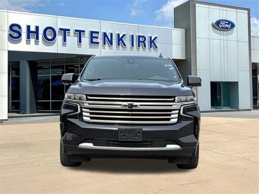 2022 Chevrolet Suburban High Country