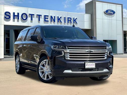 2022 Chevrolet Suburban High Country