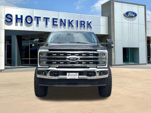 Black Metallic 2024 Ford F-250 Lariat