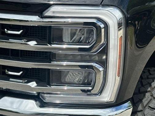 Black Metallic 2024 Ford F-250 Lariat