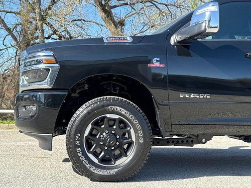 Diamond Black 2026 RAM 2500 Laramie