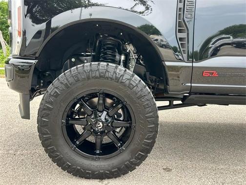 2025 Ford F-250 Platinum