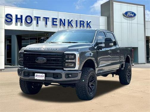 2025 Ford F-250 Platinum