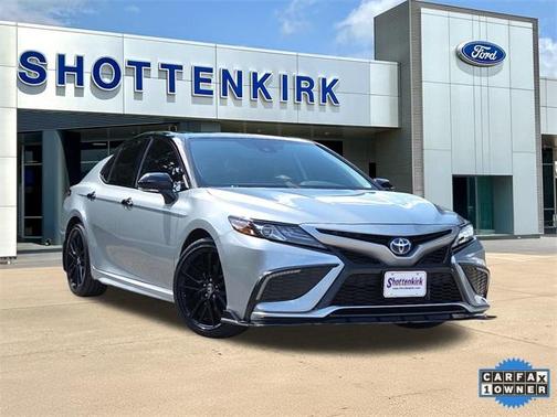 2024 Toyota Camry Hybrid XSE